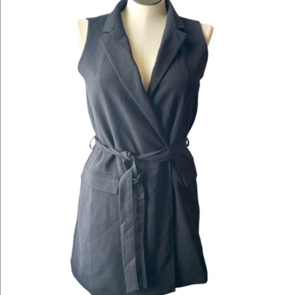 Anthropologie Women sleeveless trench belted coat black jacket NWT Sz medium